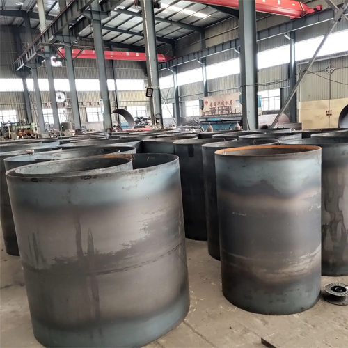 选择曲靖钢护筒的材质时考虑哪些条件？