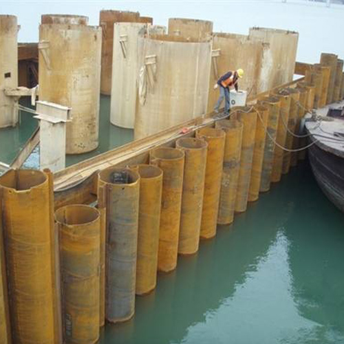 曲靖钢护筒现场安装